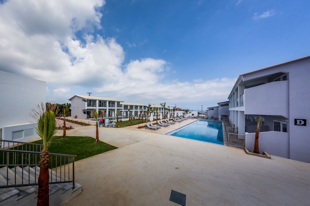 Caretta Paradise Resort & Waterpark — Swimming pool in Tsilivi, Ionian Islands
