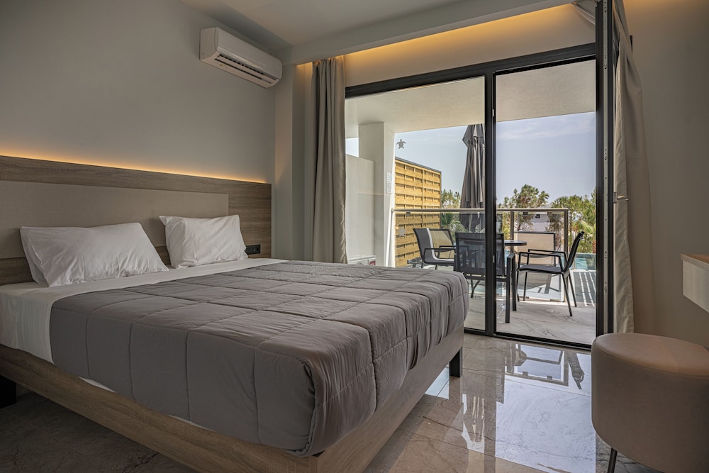 Caretta Paradise Resort & Waterpark — Hotel rooms in Tsilivi, Ionian Islands