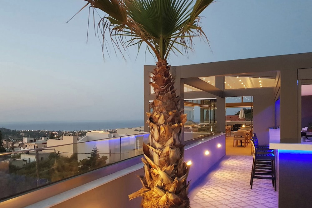 Axel Beach Crete - Adults Only — Restaurant & bars in Hersonissos