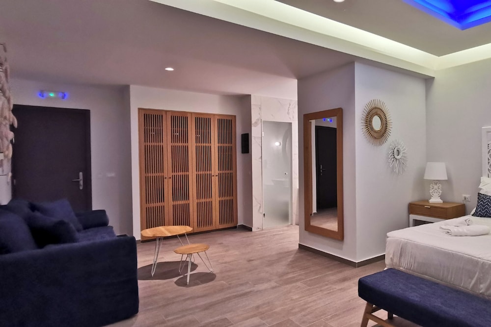 Axel Beach Crete - Adults Only — Hotel rooms in Hersonissos