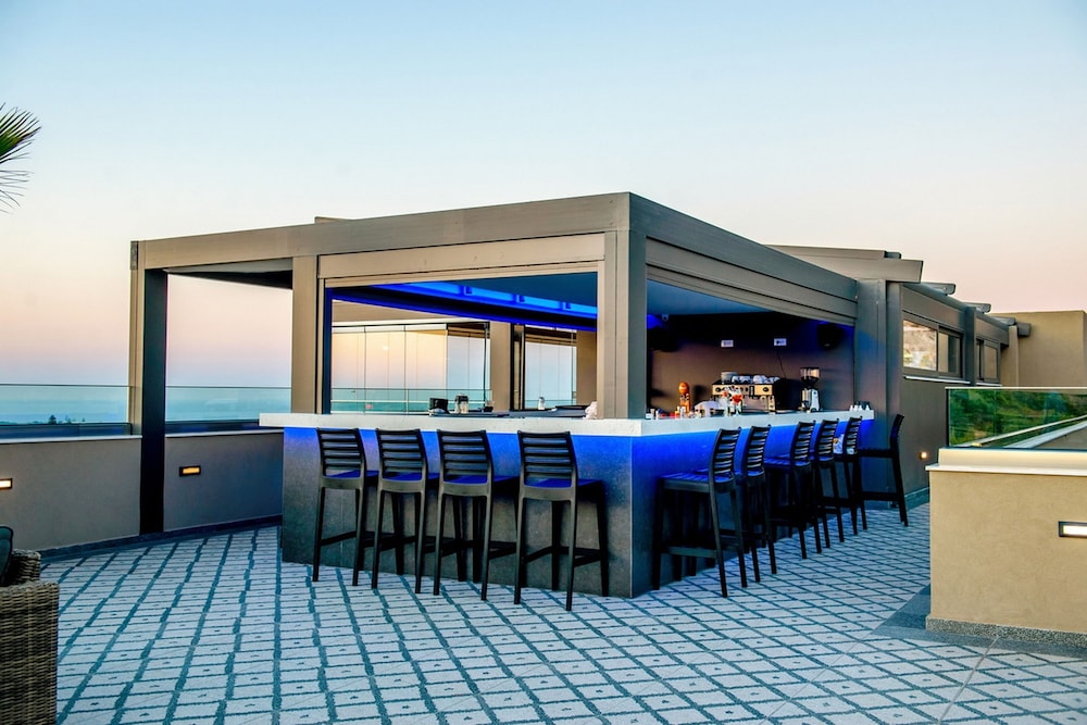Axel Beach Crete - Adults Only — Restaurant & bars in Hersonissos