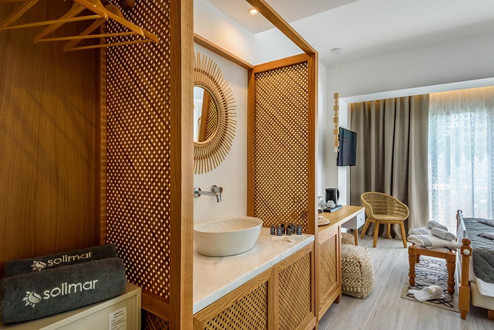 Solimar White Pearl Adults Only - All Inclusive — Hotel rooms in Platanias
