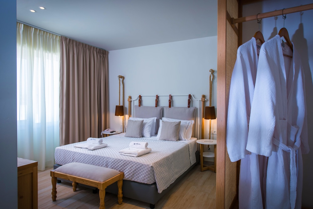 Solimar White Pearl Adults Only - All Inclusive — Hotel rooms in Platanias