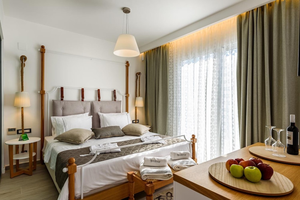 Solimar White Pearl Adults Only - All Inclusive — Hotel rooms in Platanias