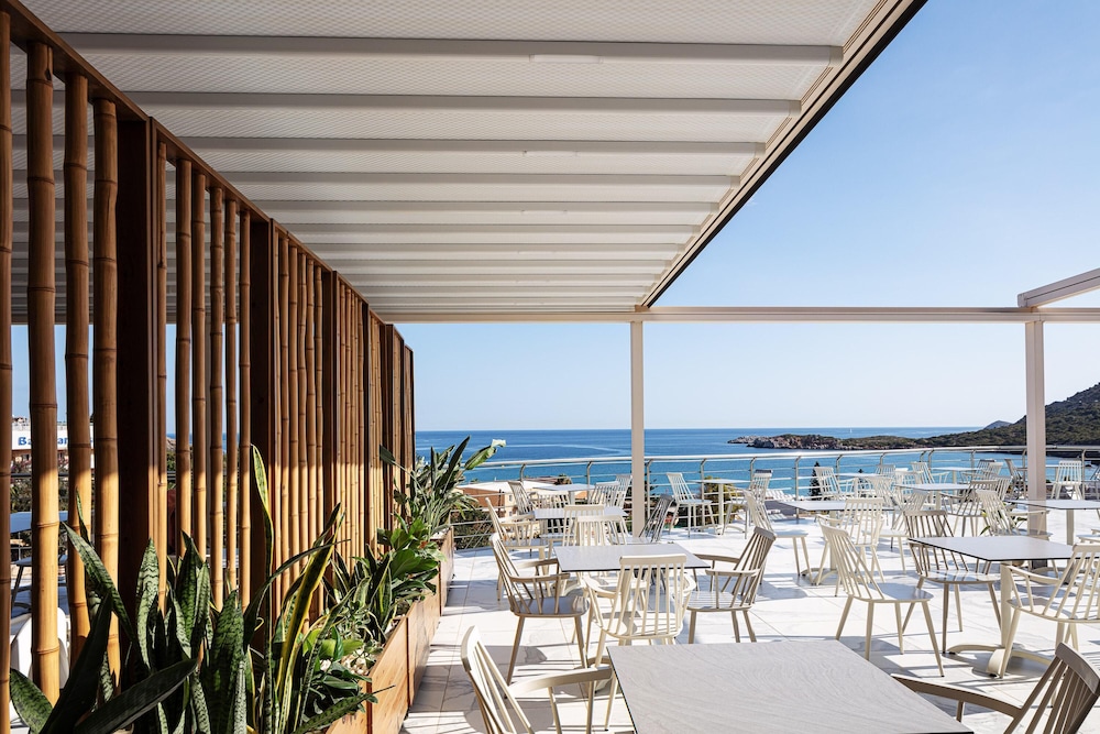 Atali Grand Resort — Restaurant & bars in Bali