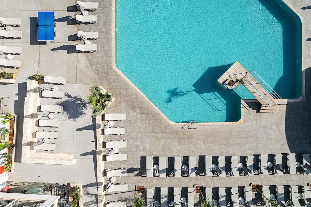 Atali Grand Resort — Swimming pool in Bali