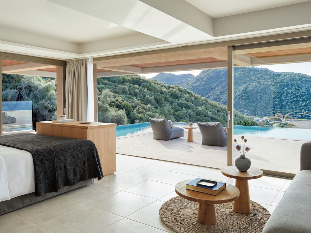 Elix, Mar-Bella Collection — Hotel rooms in Igoumenitsa, Epirus