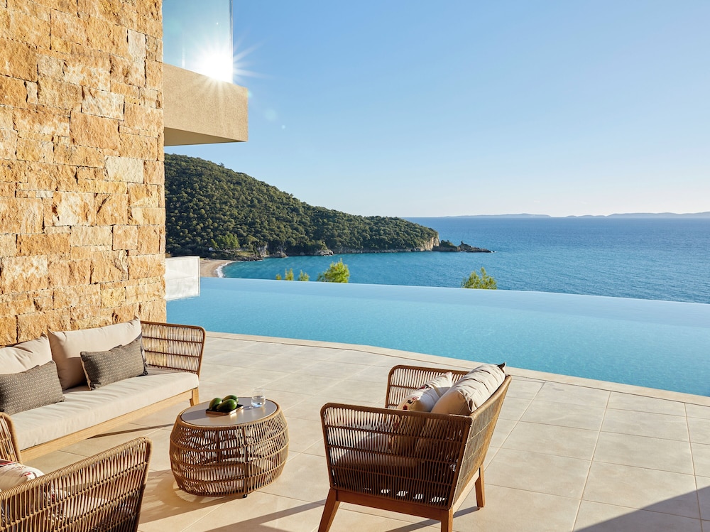 Elix, Mar-Bella Collection — Swimming pool in Igoumenitsa, Epirus