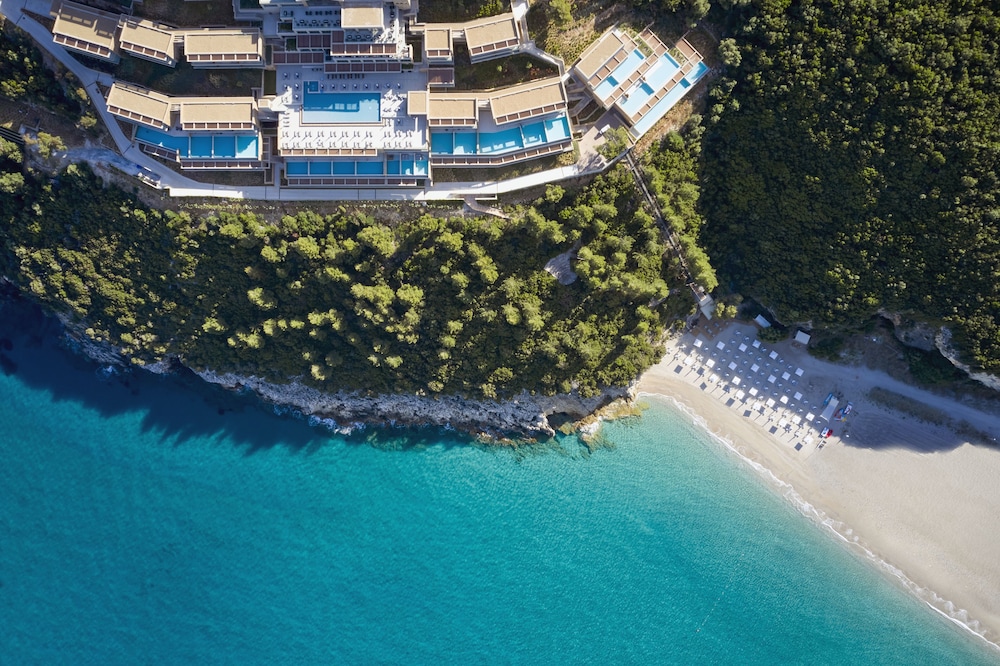 Elix, Mar-Bella Collection — Hotel building in Igoumenitsa, Epirus