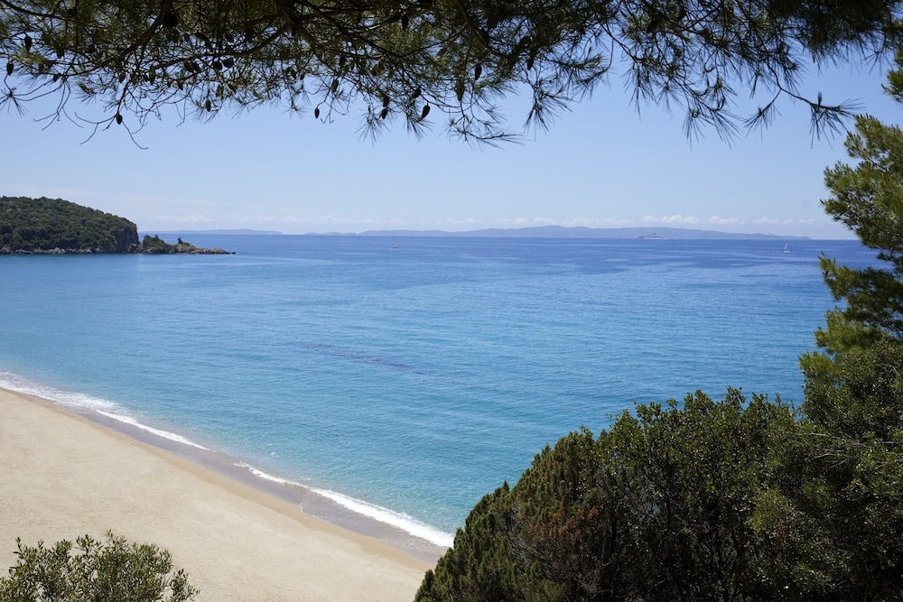 Elix, Mar-Bella Collection — Beach in Igoumenitsa, Epirus