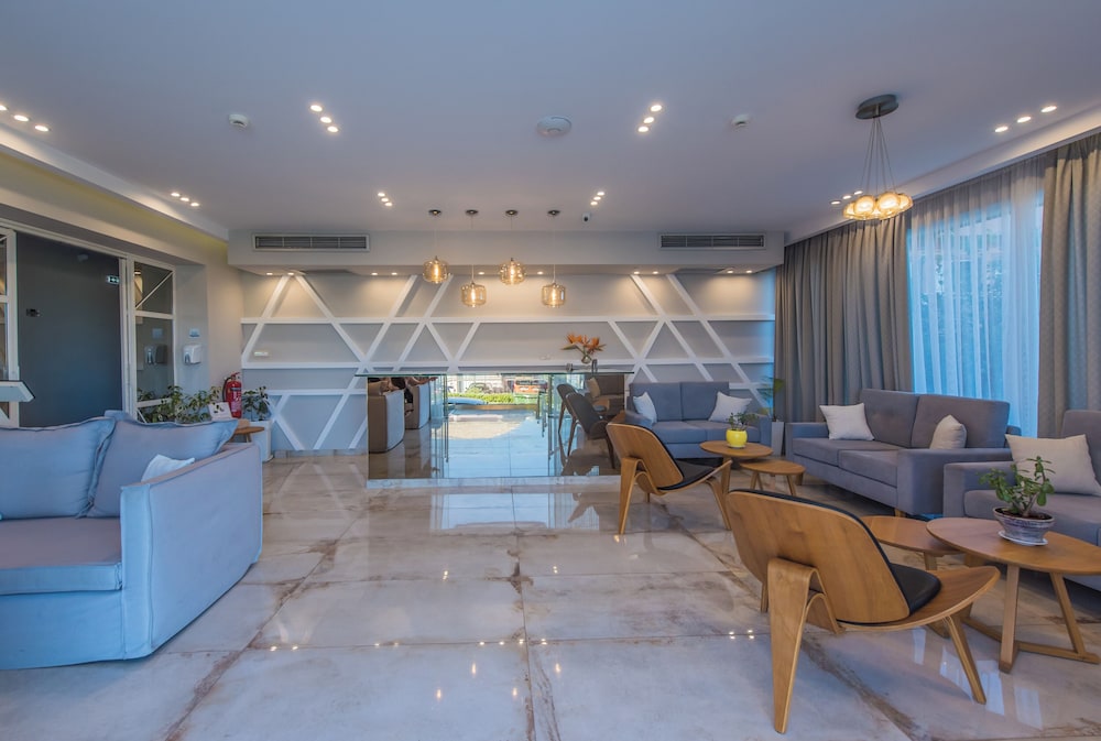Porto Planos Beach Hotel — Hotel building in Tsilivi, Ionian Islands