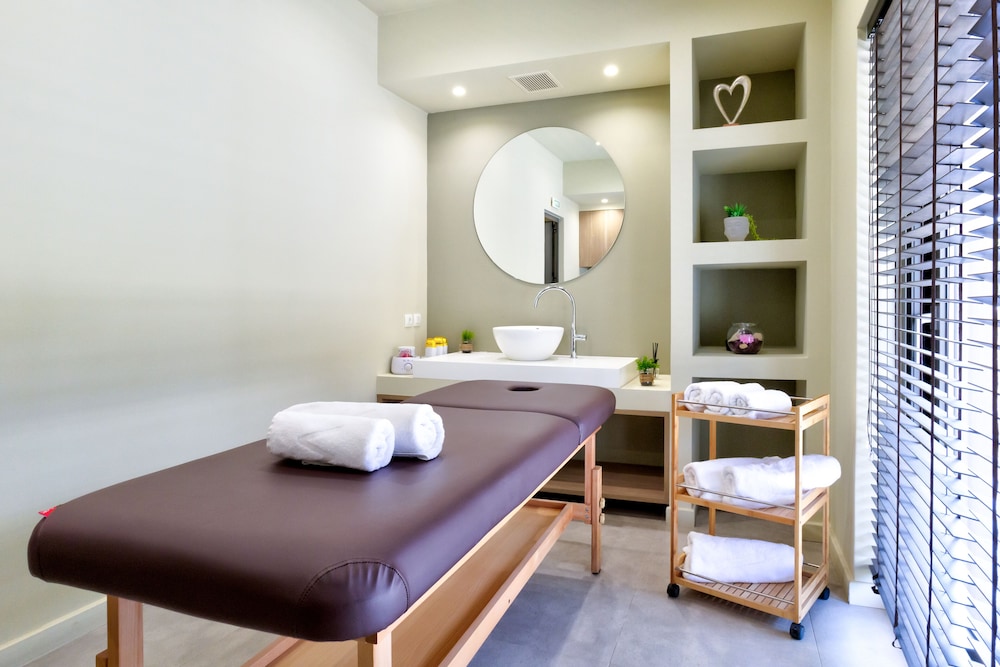 White Olive Elite Rethymno - All Inclusive — Spa in Rethymnon