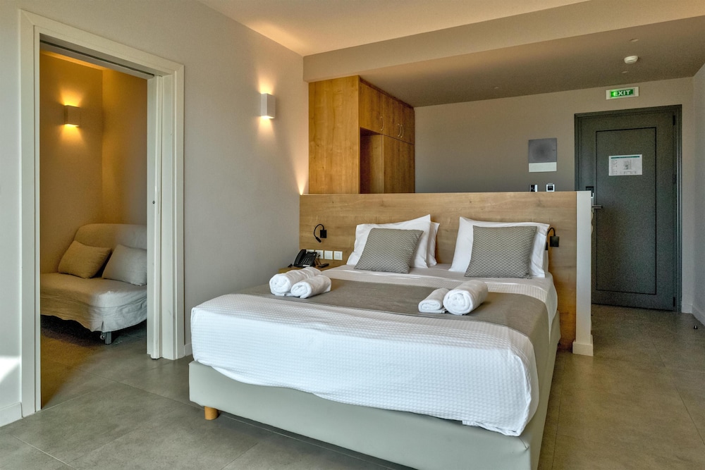 White Olive Elite Rethymno - All Inclusive — Hotel rooms in Rethymnon