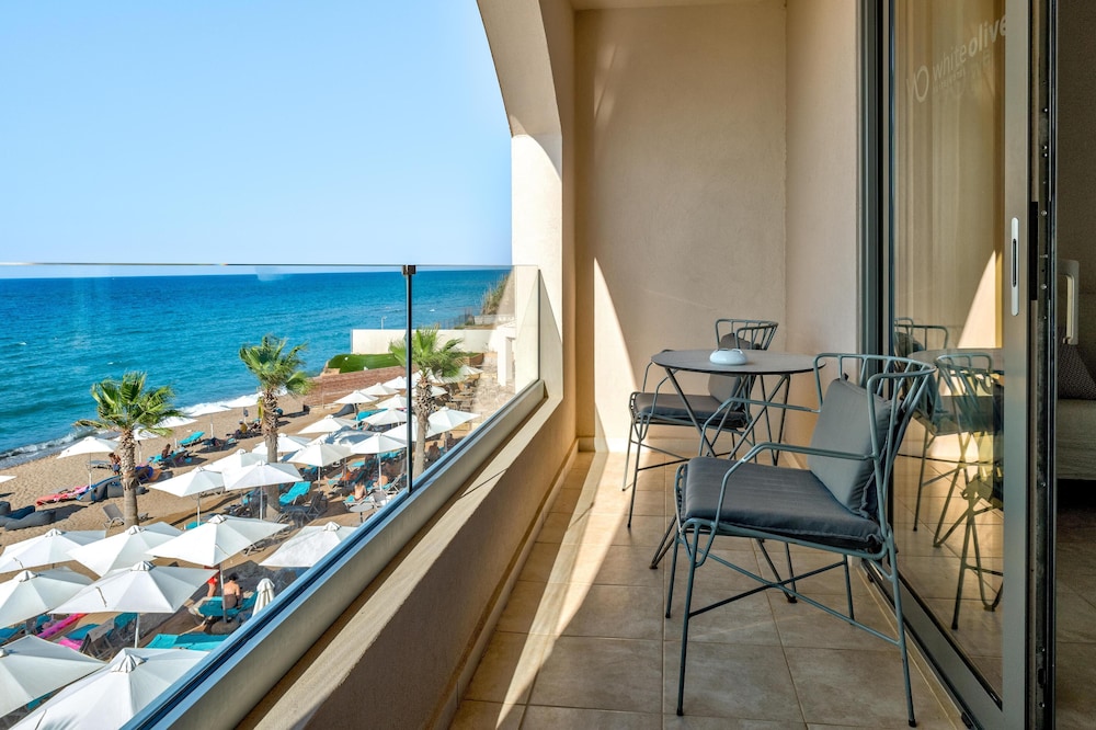 White Olive Elite Rethymno - All Inclusive — Hotel rooms in Rethymnon