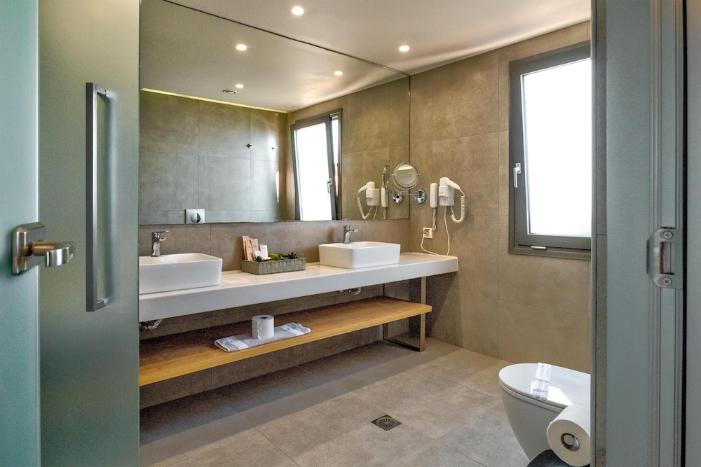 White Olive Elite Rethymno - All Inclusive — Hotel rooms in Rethymnon