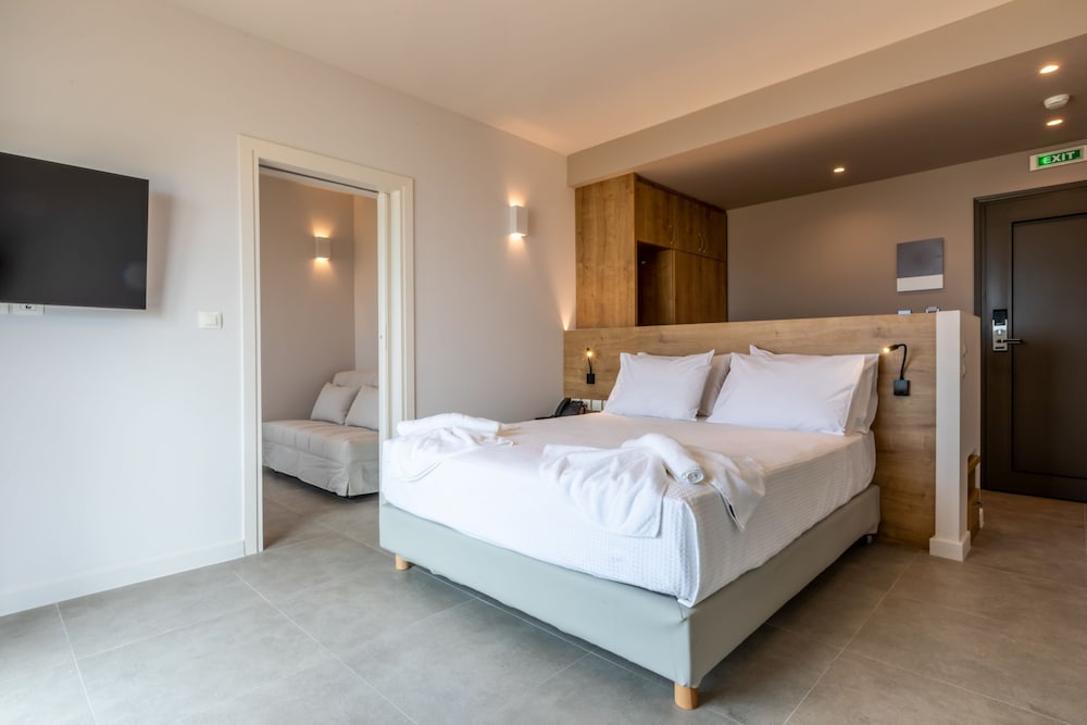 White Olive Elite Rethymno - All Inclusive — Hotel rooms in Rethymnon