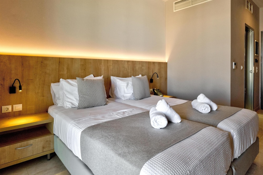White Olive Elite Rethymno - All Inclusive — Hotel rooms in Rethymnon