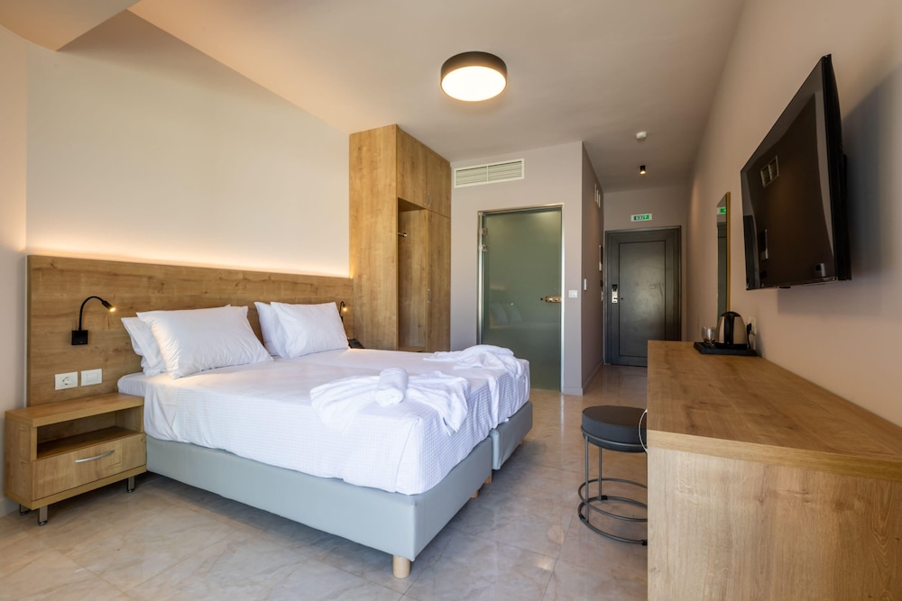 White Olive Elite Rethymno - All Inclusive — Hotel rooms in Rethymnon