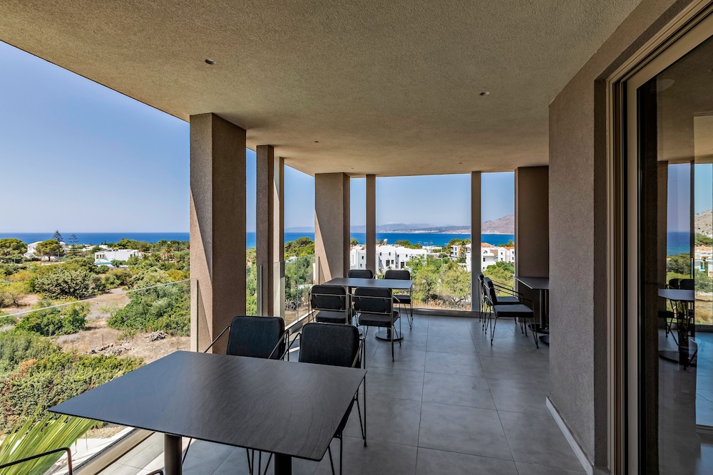 White Olive Premium Lindos - All Inclusive — Restaurant & bars in Pefkos, South Aegean