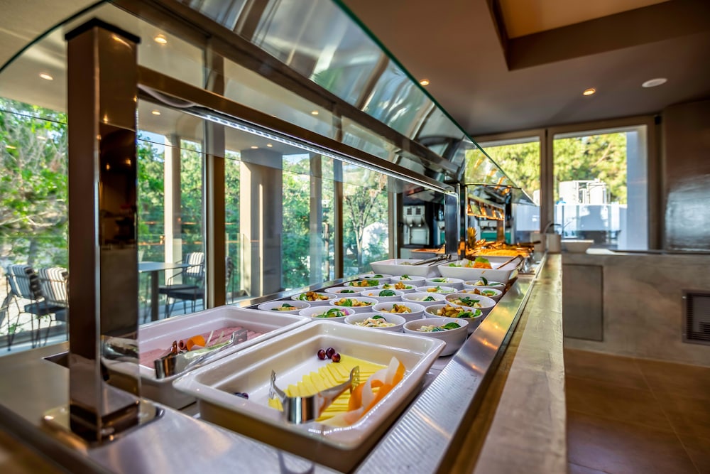 White Olive Premium Lindos - All Inclusive — Restaurant & bars in Pefkos, South Aegean