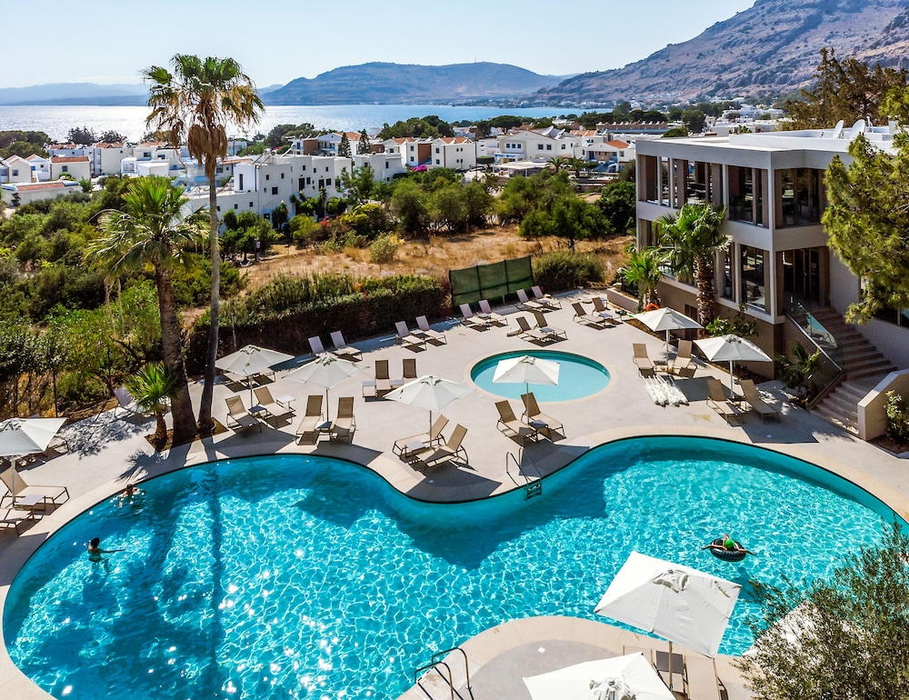 White Olive Premium Lindos - All Inclusive — Swimming pool in Pefkos, South Aegean