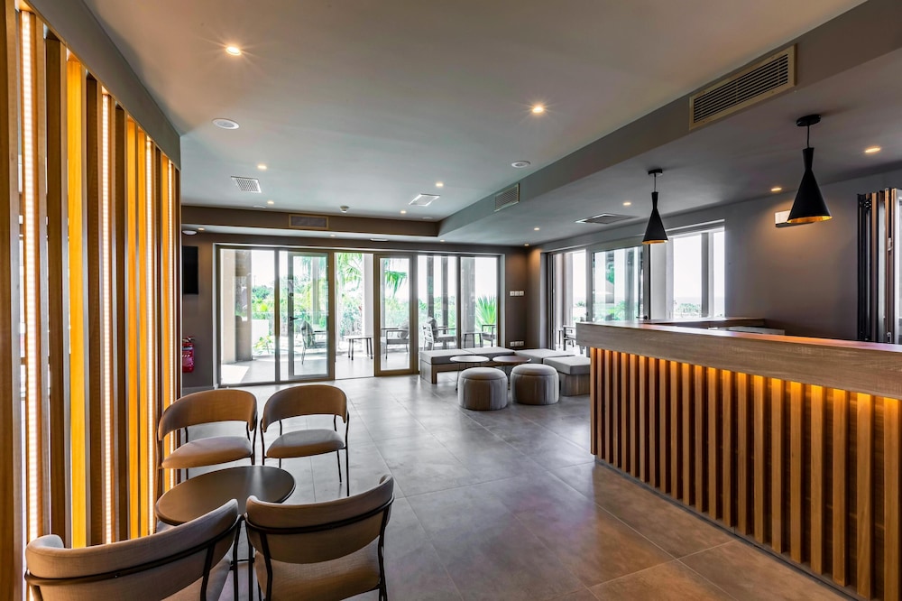 White Olive Premium Lindos - All Inclusive — Restaurant & bars in Pefkos, South Aegean