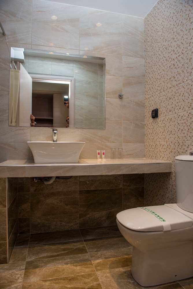 Hotel Alexander the Great — Hotel rooms in Laganas, Ionian Islands