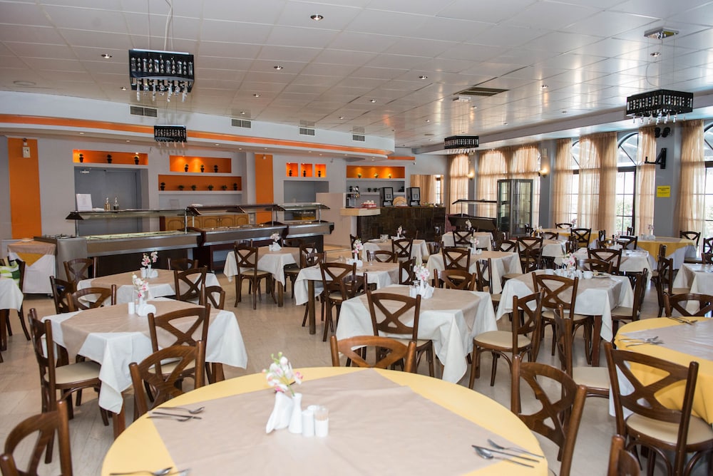 Hotel Alexander the Great — Restaurant & bars in Laganas, Ionian Islands