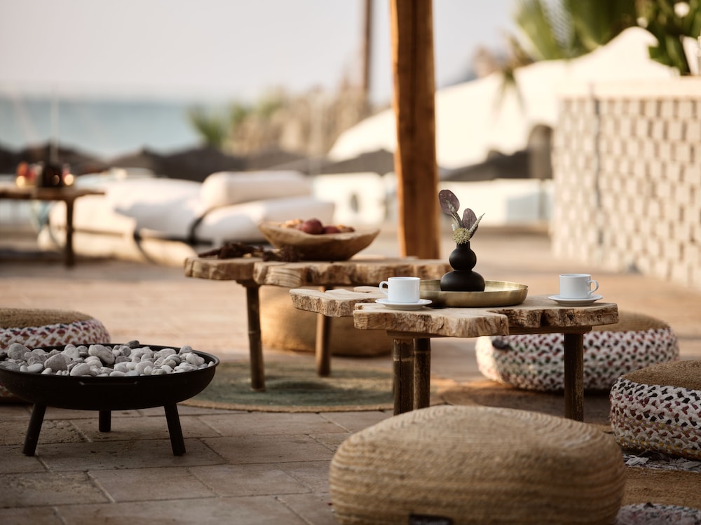 Gardelli Resort — Restaurant & bars in Laganas, Ionian Islands