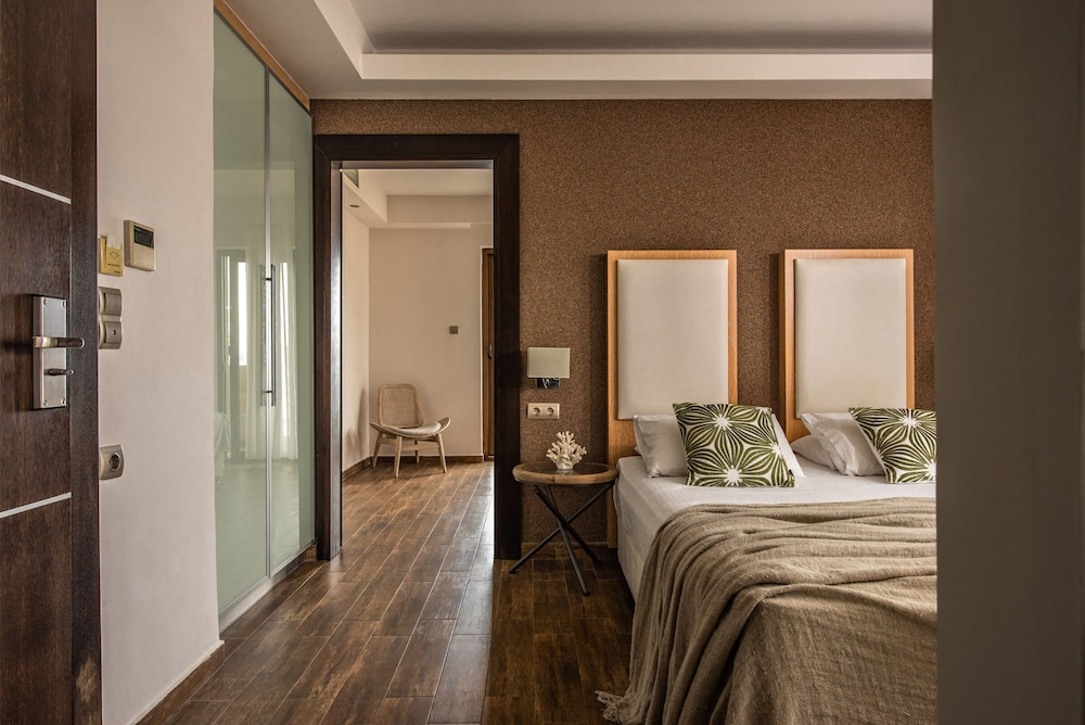 Gardelli Resort — Hotel rooms in Laganas, Ionian Islands