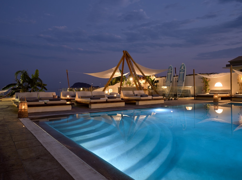 Gardelli Resort — Swimming pool in Laganas, Ionian Islands