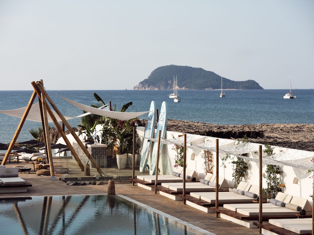 Gardelli Resort — Swimming pool in Laganas, Ionian Islands