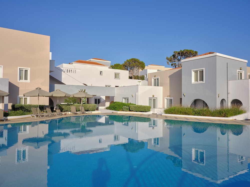Atlantica Marmari Palace — Swimming pool in Mastichari, South Aegean
