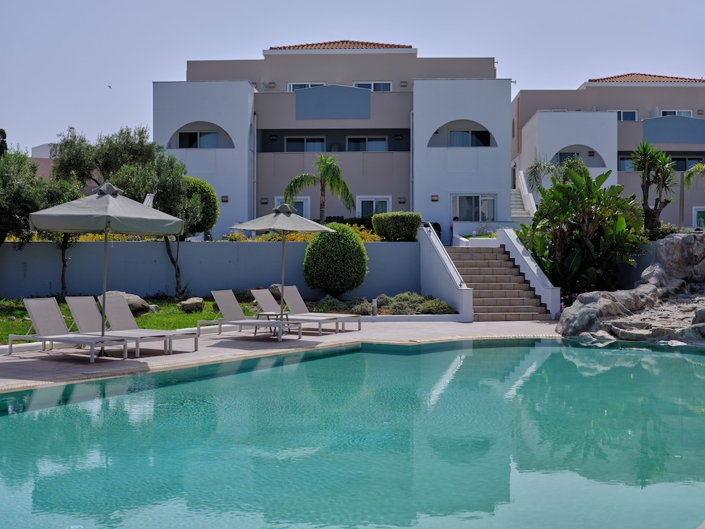 Atlantica Marmari Palace — Swimming pool in Mastichari, South Aegean