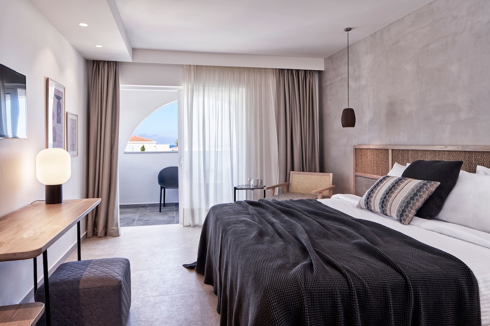 Atlantica Marmari Palace — Hotel rooms in Mastichari, South Aegean