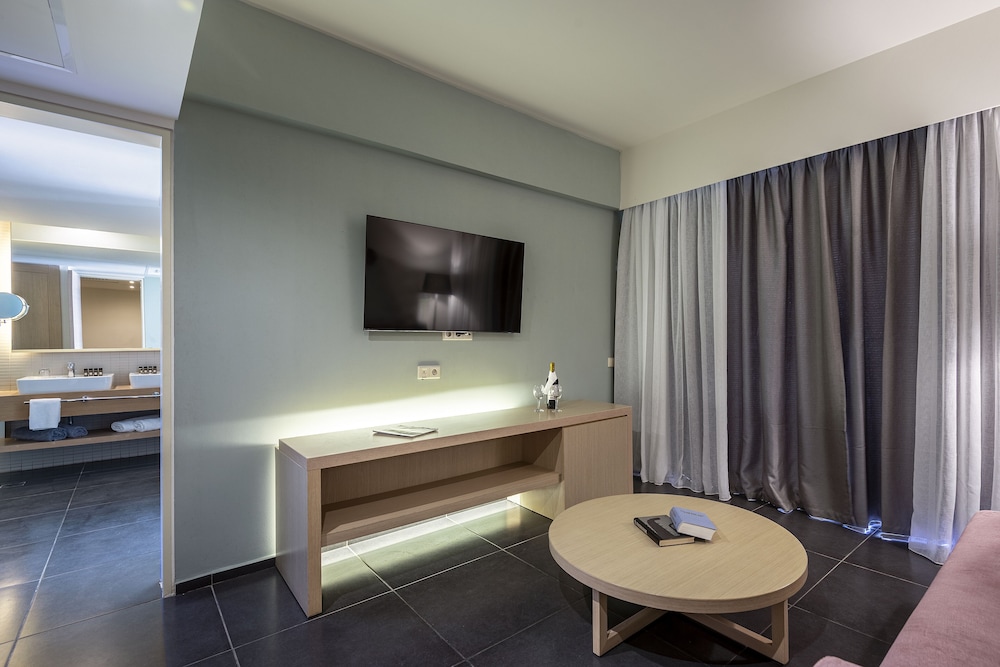Atlantica Mikri Poli Kos — Hotel rooms in Kardamena, South Aegean