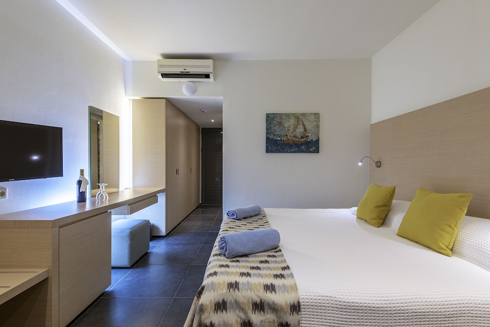 Atlantica Mikri Poli Kos — Hotel rooms in Kardamena, South Aegean