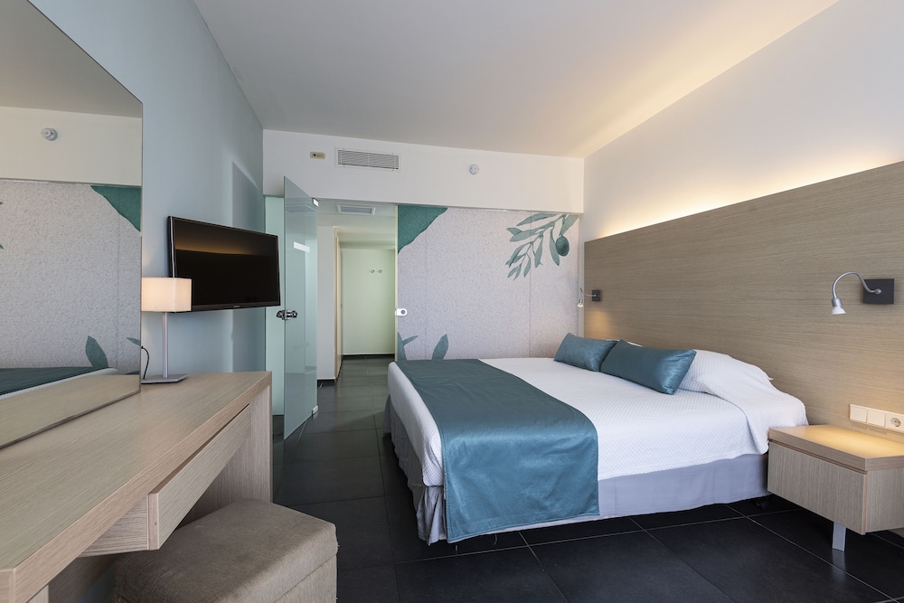 Atlantica Mikri Poli Kos — Hotel rooms in Kardamena, South Aegean