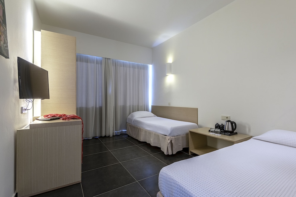 Atlantica Mikri Poli Kos — Hotel rooms in Kardamena, South Aegean