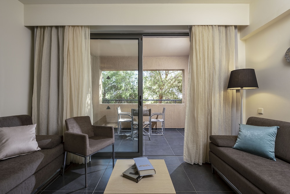 Atlantica Mikri Poli Kos — Hotel rooms in Kardamena, South Aegean