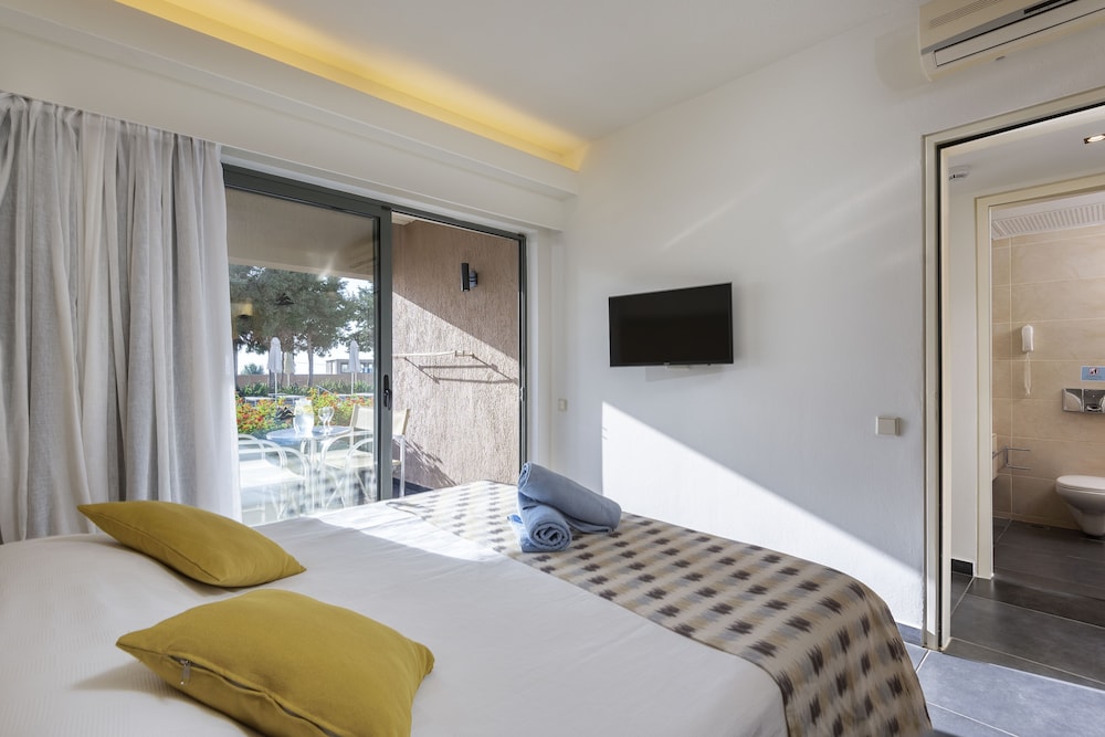 Atlantica Mikri Poli Kos — Hotel rooms in Kardamena, South Aegean