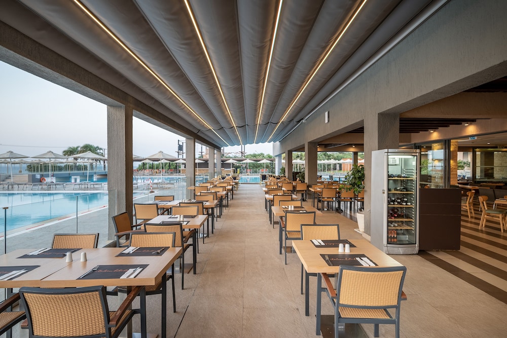 Atlantica Mikri Poli Kos — Restaurant & bars in Kardamena, South Aegean