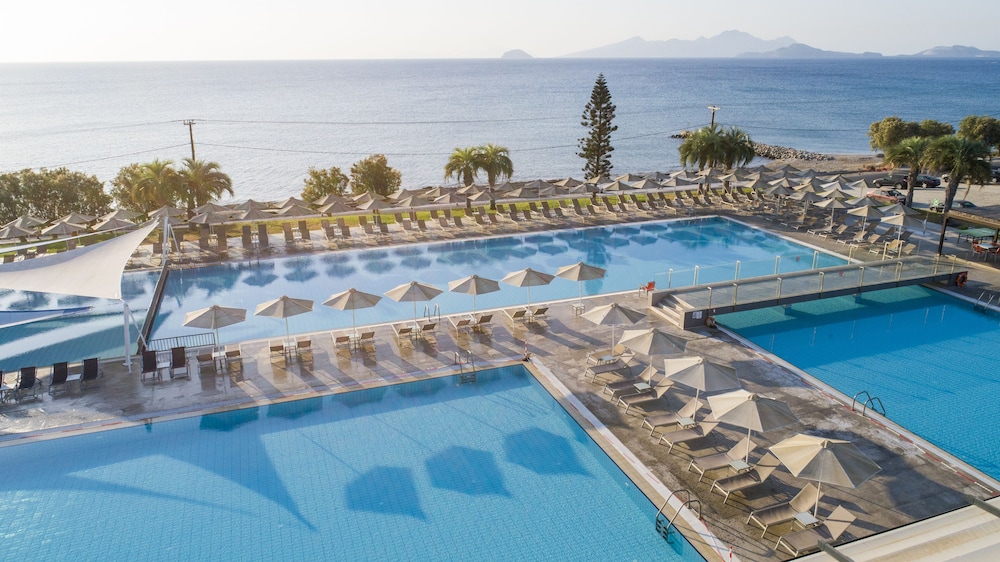 Atlantica Mikri Poli Kos — Swimming pool in Kardamena, South Aegean
