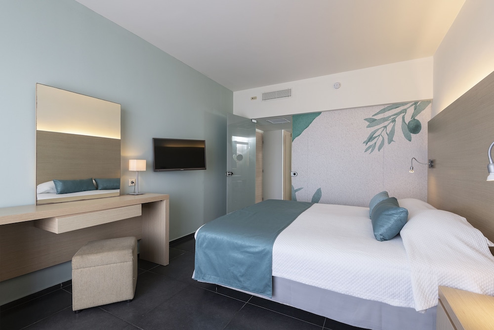 Atlantica Mikri Poli Kos — Hotel rooms in Kardamena, South Aegean