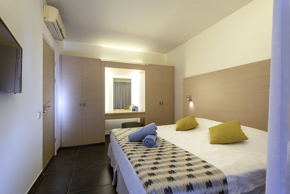 Atlantica Mikri Poli Kos — Hotel rooms in Kardamena, South Aegean