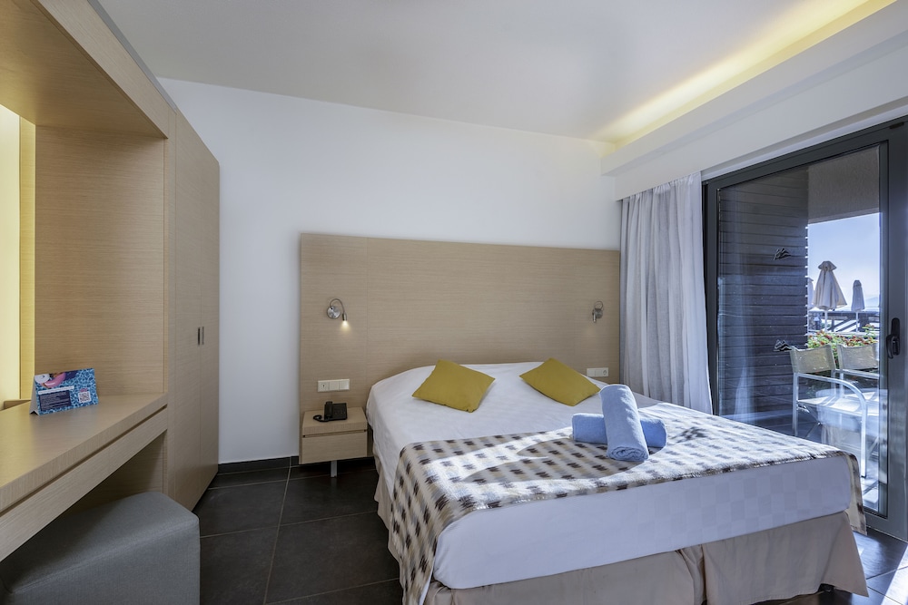 Atlantica Mikri Poli Kos — Hotel rooms in Kardamena, South Aegean
