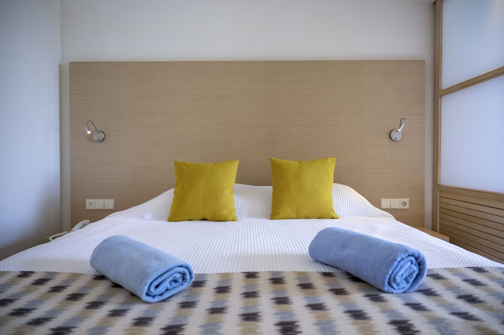 Atlantica Mikri Poli Kos — Hotel rooms in Kardamena, South Aegean