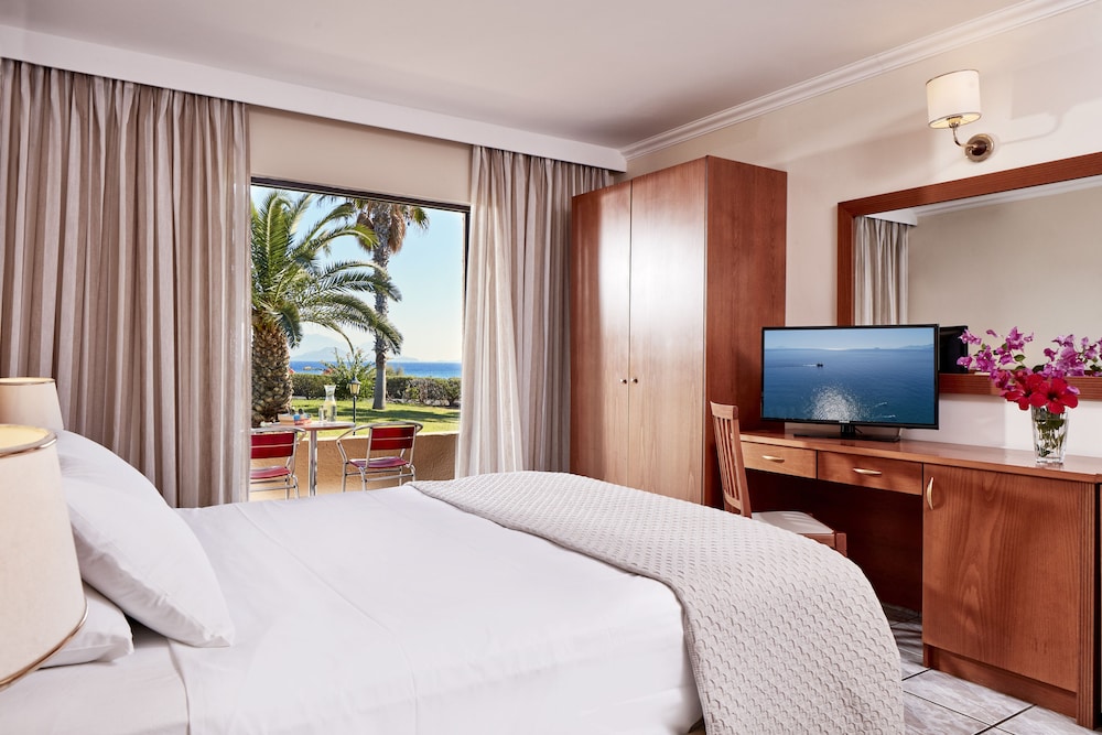 Porto Bello Beach - All Inclusive — Hotel rooms in Kos Town, South Aegean
