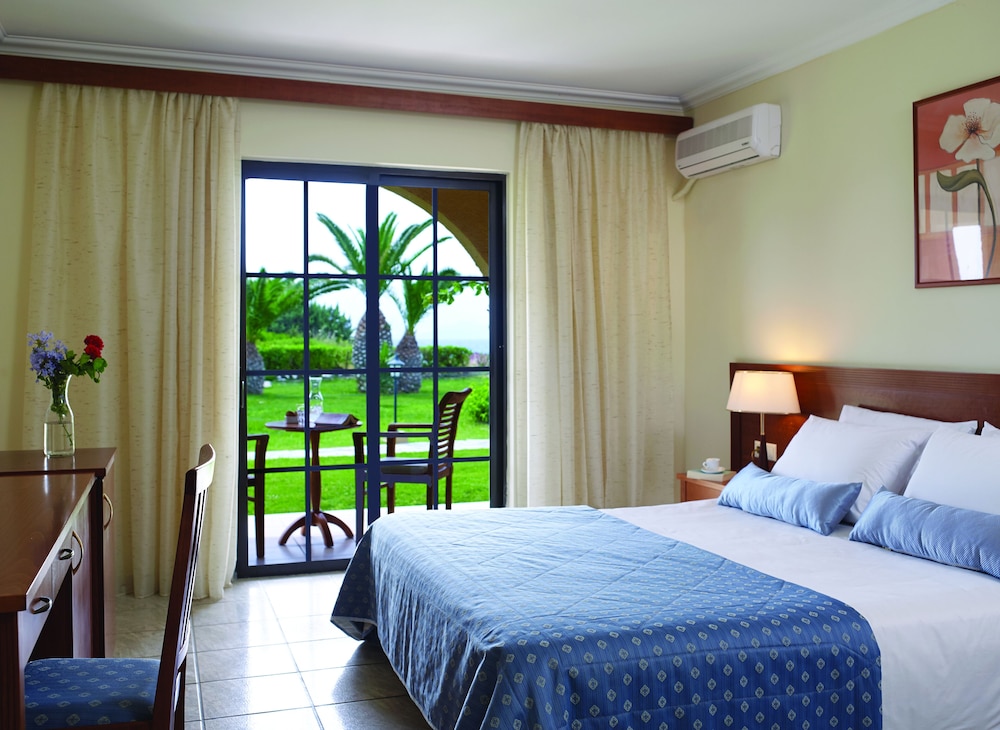 Porto Bello Beach - All Inclusive — Hotel rooms in Kos Town, South Aegean