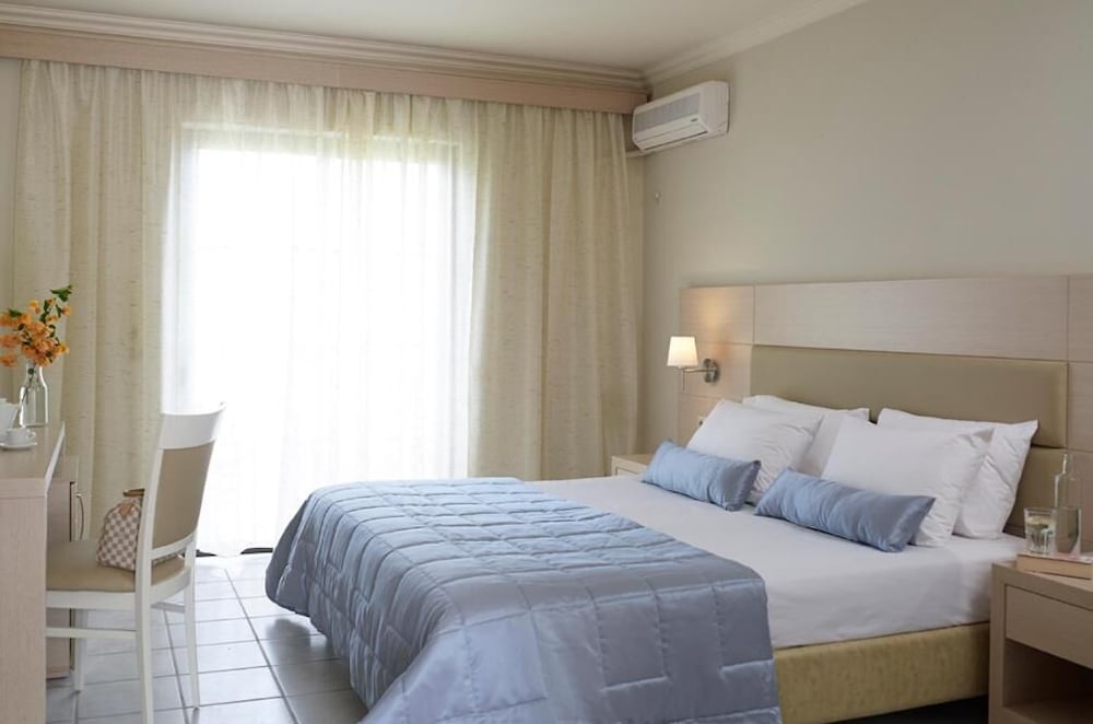 Porto Bello Beach - All Inclusive — Hotel rooms in Kos Town, South Aegean